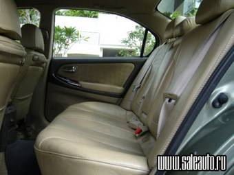 2001 Nissan Cefiro Photos