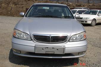 2001 Nissan Cefiro Pictures