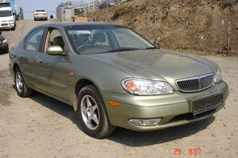 2001 Nissan Cefiro Pictures