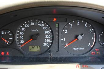 2001 Nissan Cefiro Pictures
