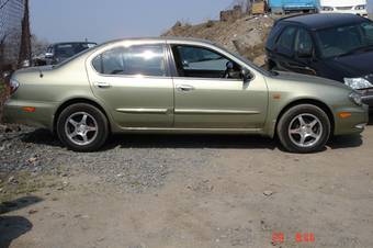 2001 Nissan Cefiro Pictures