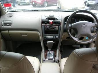 2001 Nissan Cefiro Pics