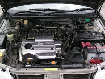 2001 Nissan Cefiro Photos