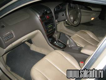 2001 Nissan Cefiro Photos