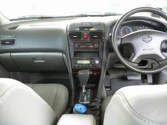 2001 Nissan Cefiro Photos