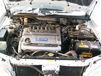 2001 Nissan Cefiro Photos