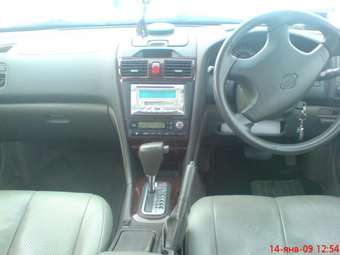 2001 Nissan Cefiro Pictures