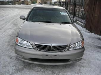 2001 Nissan Cefiro Pictures