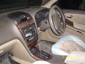 2001 Nissan Cefiro Pictures