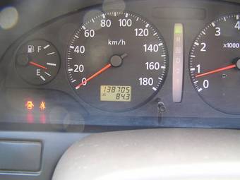 2001 Nissan Cefiro Pictures