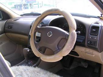 2001 Nissan Cefiro Pictures