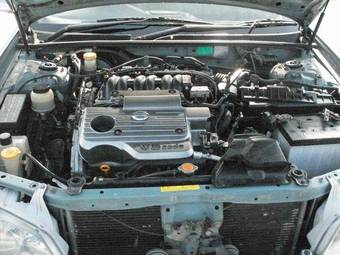 2001 Nissan Cefiro Pictures