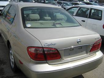 2001 Nissan Cefiro Pictures