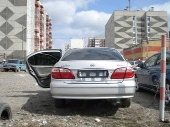 2001 Nissan Cefiro Images