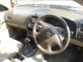 2001 Nissan Cefiro Photos
