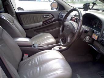 2001 Nissan Cefiro Pictures
