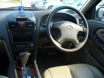 2001 Nissan Cefiro Pictures