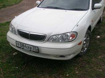 2001 Nissan Cefiro Photos