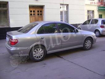 2001 Nissan Cefiro Photos