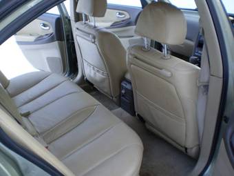 2001 Nissan Cefiro Pics