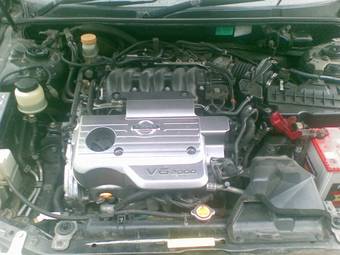 2001 Nissan Cefiro Pictures