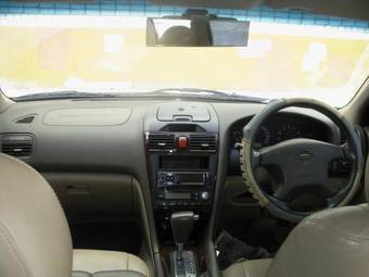 2001 Nissan Cefiro Images