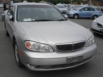 2001 Nissan Cefiro Pictures
