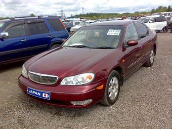 2001 Nissan Cefiro Pictures