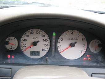 2001 Nissan Cefiro Photos