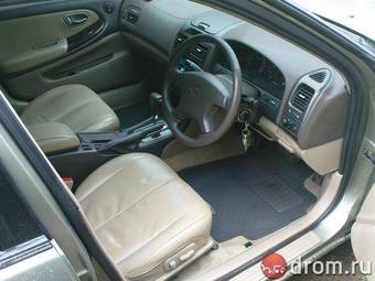 2001 Nissan Cefiro Pictures