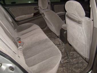 2001 Nissan Cefiro Pictures