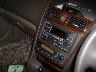2001 Nissan Cefiro Photos