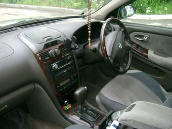 2001 Nissan Cefiro Images