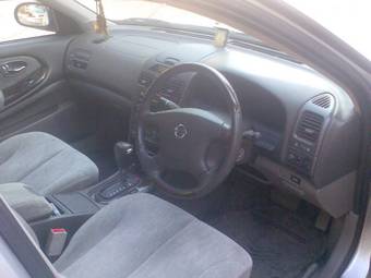 2001 Nissan Cefiro Pictures