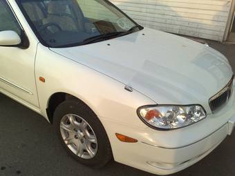 2001 Nissan Cefiro Pictures