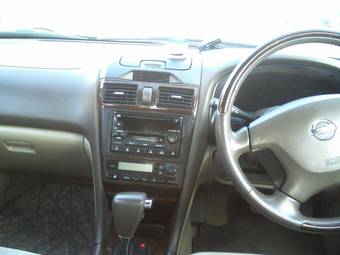 2001 Nissan Cefiro Photos
