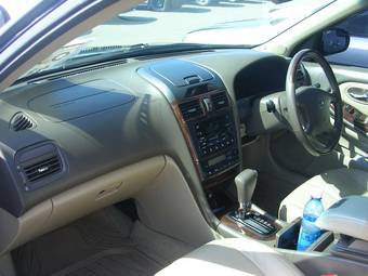 2001 Nissan Cefiro Pictures
