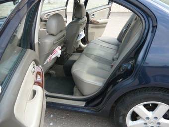 2001 Nissan Cefiro Pictures