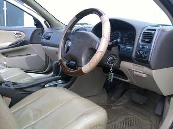 2001 Nissan Cefiro Pictures