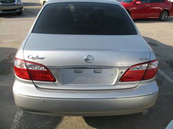 2001 Nissan Cefiro Photos