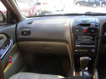 2001 Nissan Cefiro Photos