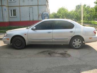 2001 Nissan Cefiro Pictures