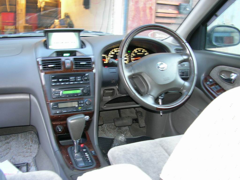 2002 Nissan Cefiro