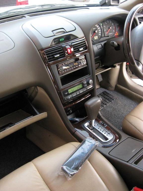 2002 Nissan Cefiro