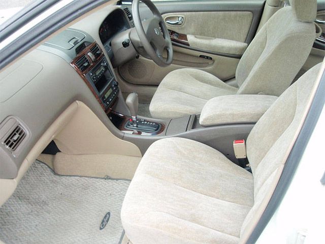 2002 Nissan Cefiro