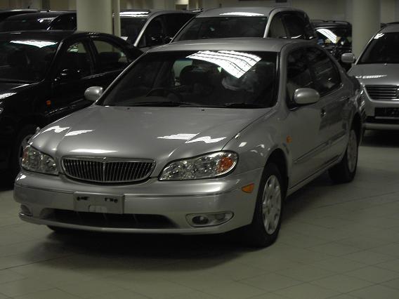 2002 Nissan Cefiro Pictures