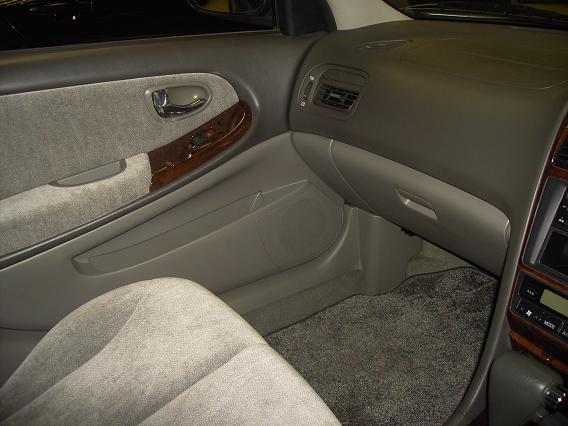 2002 Nissan Cefiro Pics