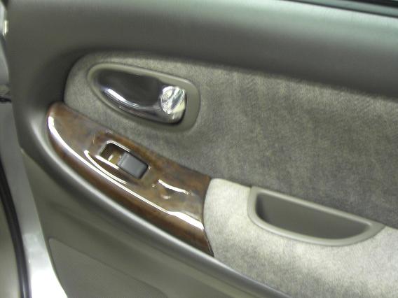 2002 Nissan Cefiro Pictures