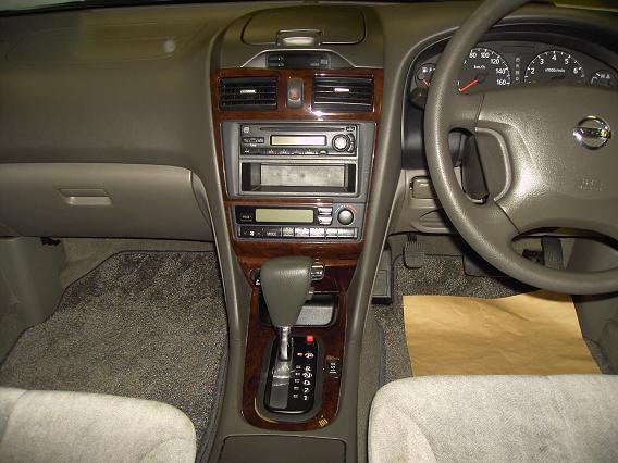 2002 Nissan Cefiro Photos