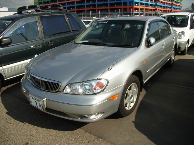 2002 Nissan Cefiro Photos